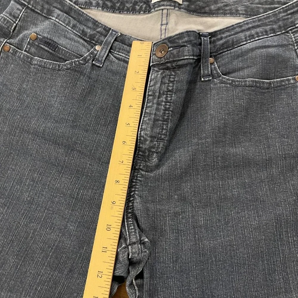 Lee Women's Lower On The Waist Jeans Size 16 Short dark wash Jeans